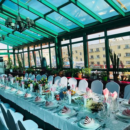 Narantuul Hotel Ulaanbaatar Bagian luar foto