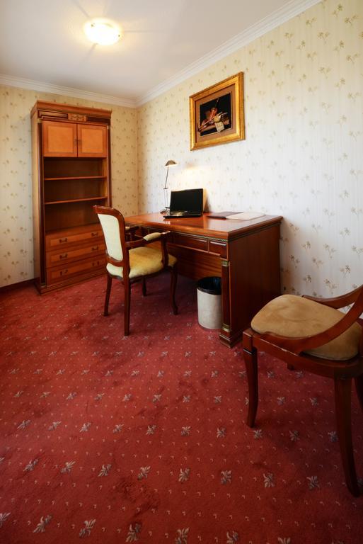 Narantuul Hotel Ulaanbaatar Ruang foto