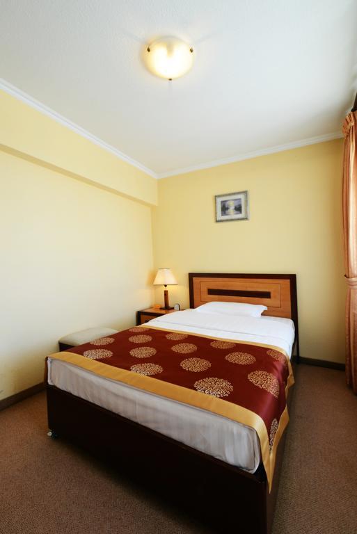 Narantuul Hotel Ulaanbaatar Ruang foto