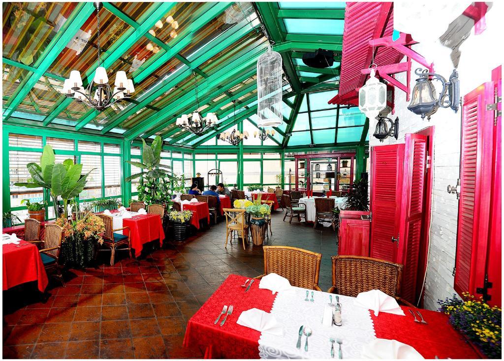 Narantuul Hotel Ulaanbaatar Bagian luar foto